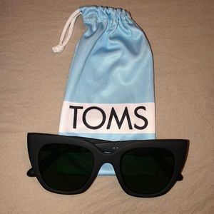 TOMS cat eye sunglasses